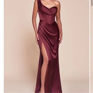 Elegant Burgundy One-Shoulder Dress